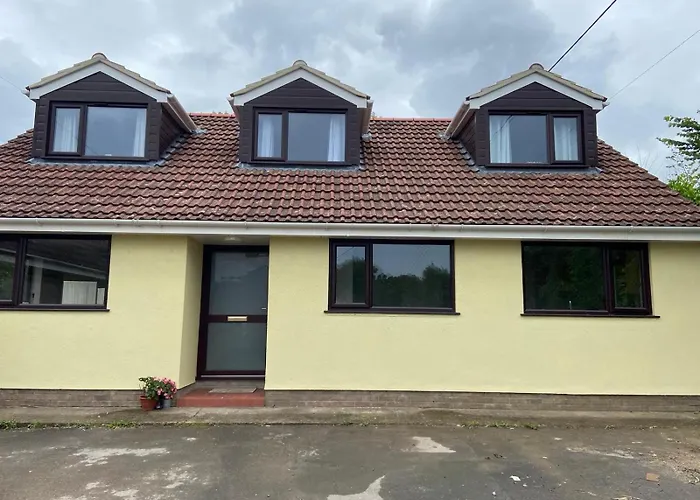 Cleeves Cottage